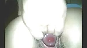 Fantastisk modell med stora bröst Stefania Kinskih svensk porr hd kysser sina egna bröstvårtor