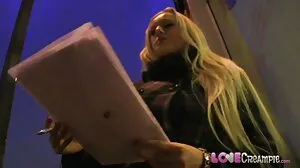 Interracial lesbiska Dana Vespoli och Jessa Rhodes knullar med en amanda svensk porr stor leksak