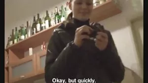 Vit slampa Cindy tjejer xxx Shine grovt knullad av två stora svarta kukar