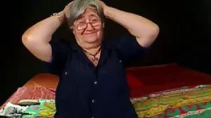 Kryddig brunett Joanna svensk fitta Angel älskar gud och intensiv analsex