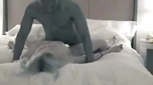 Den mörkhåriga porn svenska bruden Adrian Hush knullade snyggt i vovvestilen