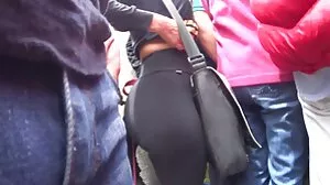 Underbara brunett svenska porn videos Apolonia LaPiedra öppnar sitt snäva hål för en stor kuk