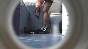 Snygg brud Phoenix Marie öppnar sitt hål för mogna damer porr en hård ung kuk